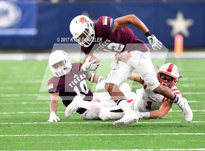 Thumbnail 2 in Tenaha vs. Muenster (UIL 2A Division 2 Final)  photogallery.