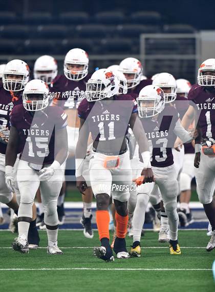 Thumbnail 3 in Tenaha vs. Muenster (UIL 2A Division 2 Final)  photogallery.
