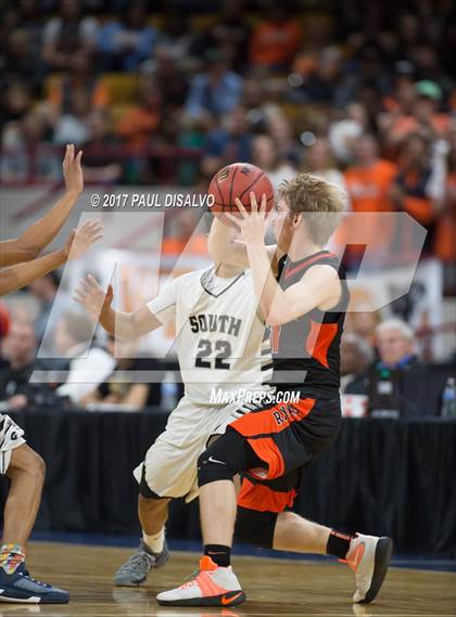 Thumbnail 1 in Lewis-Palmer vs. Pueblo South (CHSAA 4A Semifinal) photogallery.