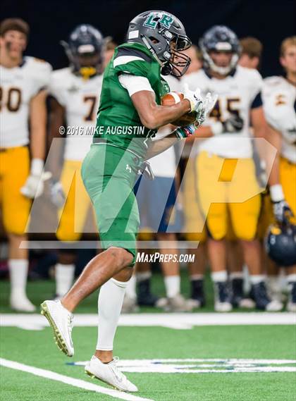Thumbnail 3 in Lake Ridge vs. Highland Park (UIL 5A DI Reg Semi-Final) photogallery.