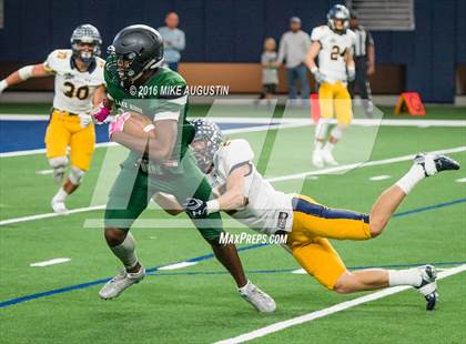 Thumbnail 2 in Lake Ridge vs. Highland Park (UIL 5A DI Reg Semi-Final) photogallery.