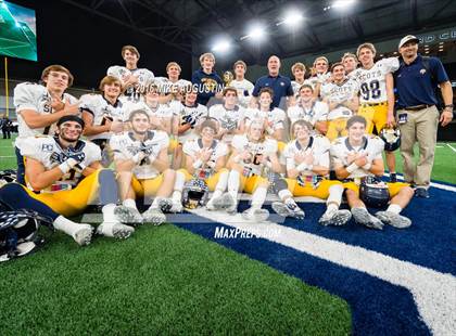 Thumbnail 1 in Lake Ridge vs. Highland Park (UIL 5A DI Reg Semi-Final) photogallery.