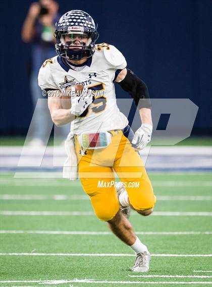 Thumbnail 3 in Lake Ridge vs. Highland Park (UIL 5A DI Reg Semi-Final) photogallery.