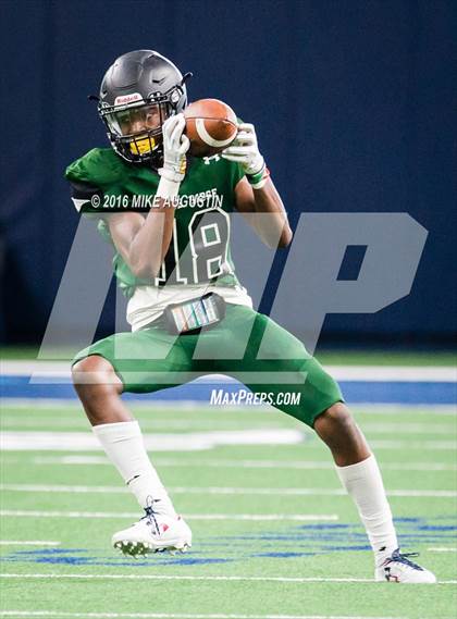 Thumbnail 3 in Lake Ridge vs. Highland Park (UIL 5A DI Reg Semi-Final) photogallery.