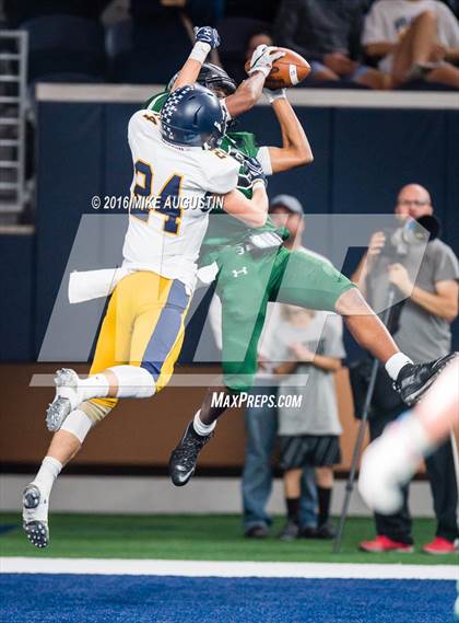 Thumbnail 2 in Lake Ridge vs. Highland Park (UIL 5A DI Reg Semi-Final) photogallery.