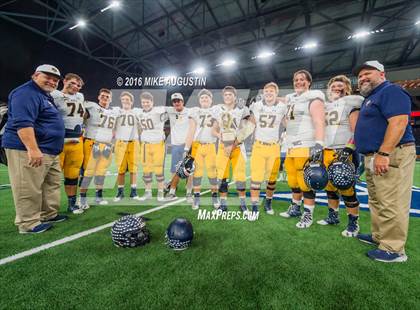Thumbnail 1 in Lake Ridge vs. Highland Park (UIL 5A DI Reg Semi-Final) photogallery.