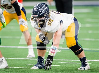 Thumbnail 2 in Lake Ridge vs. Highland Park (UIL 5A DI Reg Semi-Final) photogallery.