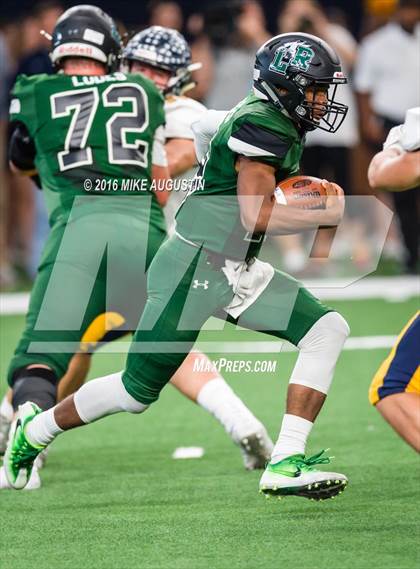 Thumbnail 1 in Lake Ridge vs. Highland Park (UIL 5A DI Reg Semi-Final) photogallery.