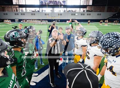 Thumbnail 1 in Lake Ridge vs. Highland Park (UIL 5A DI Reg Semi-Final) photogallery.