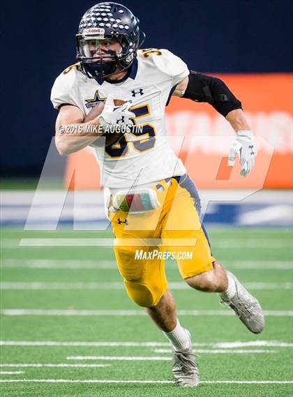 Thumbnail 2 in Lake Ridge vs. Highland Park (UIL 5A DI Reg Semi-Final) photogallery.