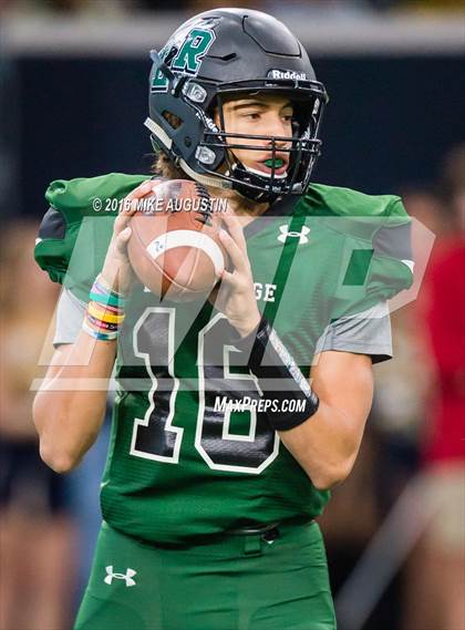 Thumbnail 1 in Lake Ridge vs. Highland Park (UIL 5A DI Reg Semi-Final) photogallery.