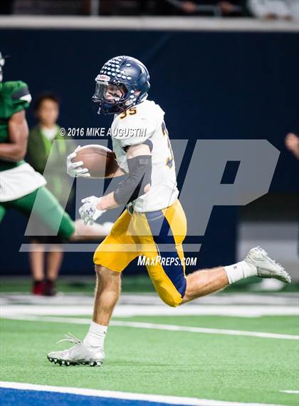 Thumbnail 3 in Lake Ridge vs. Highland Park (UIL 5A DI Reg Semi-Final) photogallery.