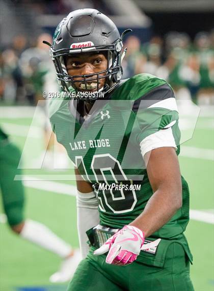 Thumbnail 2 in Lake Ridge vs. Highland Park (UIL 5A DI Reg Semi-Final) photogallery.