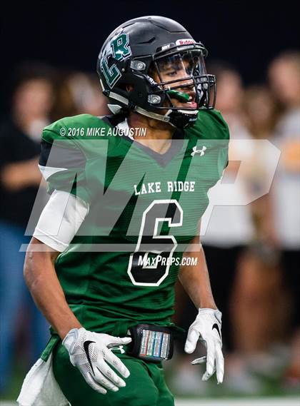 Thumbnail 3 in Lake Ridge vs. Highland Park (UIL 5A DI Reg Semi-Final) photogallery.