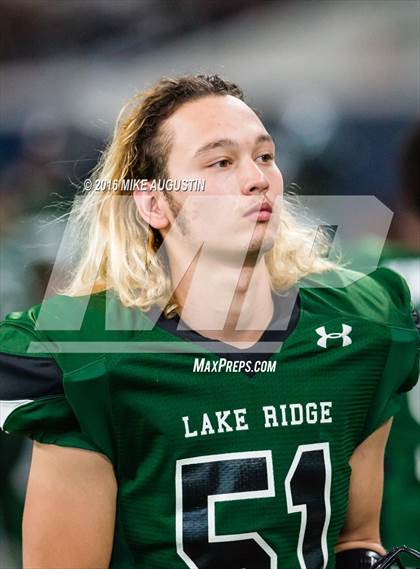 Thumbnail 1 in Lake Ridge vs. Highland Park (UIL 5A DI Reg Semi-Final) photogallery.