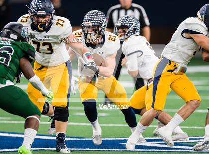 Thumbnail 3 in Lake Ridge vs. Highland Park (UIL 5A DI Reg Semi-Final) photogallery.