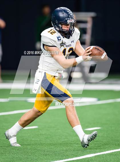 Thumbnail 1 in Lake Ridge vs. Highland Park (UIL 5A DI Reg Semi-Final) photogallery.
