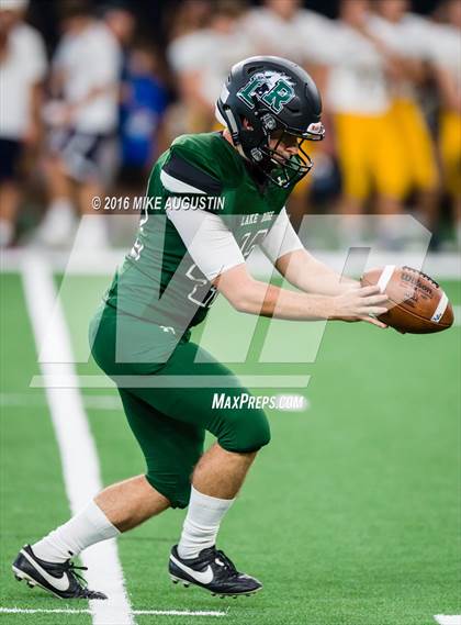 Thumbnail 1 in Lake Ridge vs. Highland Park (UIL 5A DI Reg Semi-Final) photogallery.