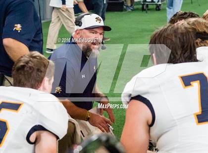 Thumbnail 3 in Lake Ridge vs. Highland Park (UIL 5A DI Reg Semi-Final) photogallery.