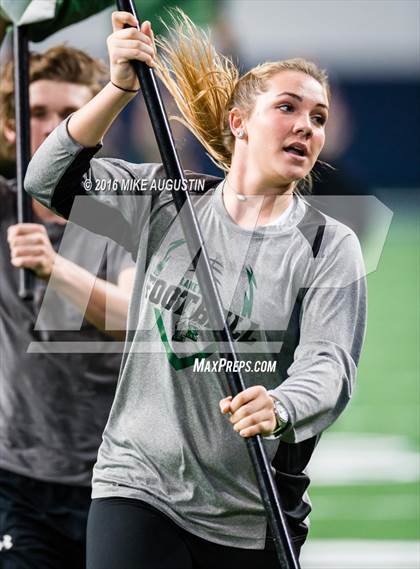 Thumbnail 2 in Lake Ridge vs. Highland Park (UIL 5A DI Reg Semi-Final) photogallery.