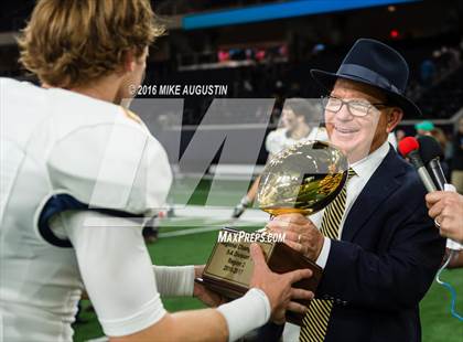 Thumbnail 2 in Lake Ridge vs. Highland Park (UIL 5A DI Reg Semi-Final) photogallery.