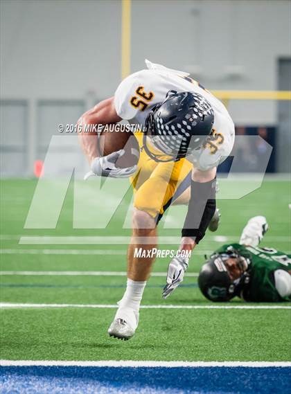 Thumbnail 1 in Lake Ridge vs. Highland Park (UIL 5A DI Reg Semi-Final) photogallery.