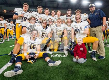 Thumbnail 1 in Lake Ridge vs. Highland Park (UIL 5A DI Reg Semi-Final) photogallery.
