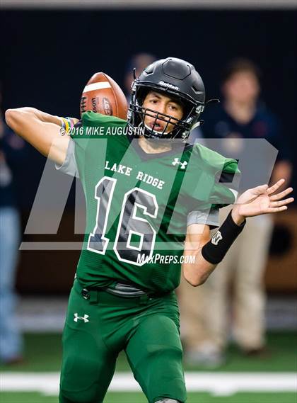 Thumbnail 2 in Lake Ridge vs. Highland Park (UIL 5A DI Reg Semi-Final) photogallery.