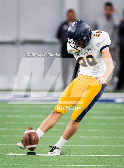 Thumbnail 2 in Lake Ridge vs. Highland Park (UIL 5A DI Reg Semi-Final) photogallery.