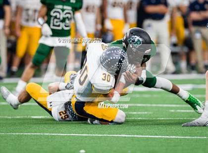 Thumbnail 2 in Lake Ridge vs. Highland Park (UIL 5A DI Reg Semi-Final) photogallery.