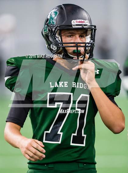 Thumbnail 1 in Lake Ridge vs. Highland Park (UIL 5A DI Reg Semi-Final) photogallery.