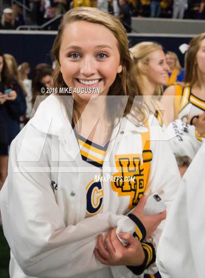Thumbnail 2 in Lake Ridge vs. Highland Park (UIL 5A DI Reg Semi-Final) photogallery.