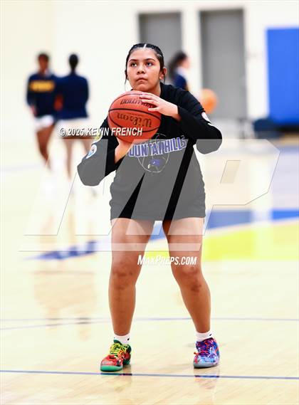 Thumbnail 2 in Fountain Hills vs Phoenix Country (PCDS Desert Classic) photogallery.