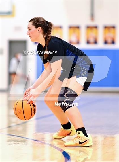 Thumbnail 3 in Fountain Hills vs Phoenix Country (PCDS Desert Classic) photogallery.