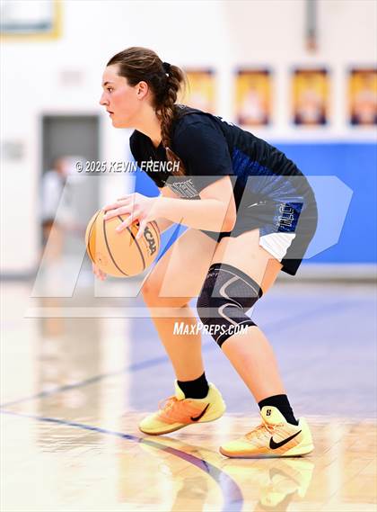 Thumbnail 2 in Fountain Hills vs Phoenix Country (PCDS Desert Classic) photogallery.