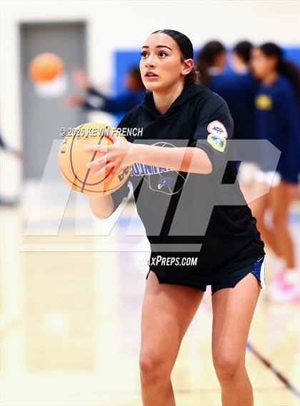 Thumbnail 2 in Fountain Hills vs Phoenix Country (PCDS Desert Classic) photogallery.