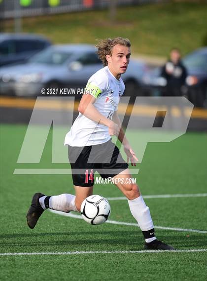 Thumbnail 3 in Fitch (Groton) vs. Wethersfield (CIAC Class L Final) photogallery.