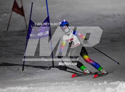 Thumbnail 3 in MCPSAC Hunt Hollow Giant Slalom photogallery.