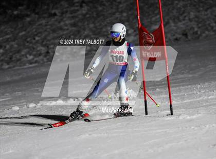 Thumbnail 2 in MCPSAC Hunt Hollow Giant Slalom photogallery.