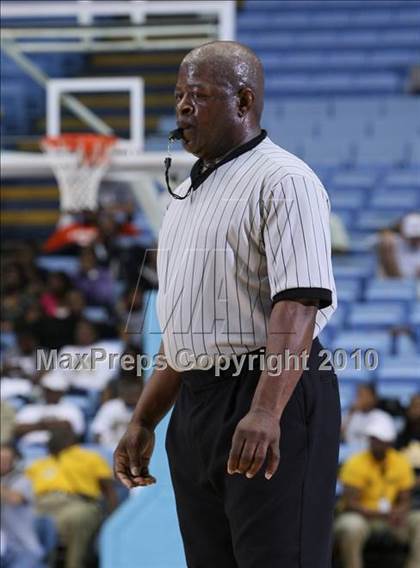 Thumbnail 3 in Goldsboro vs. Monroe (NCHSAA Class 1A Final) photogallery.
