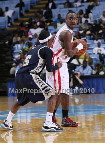 Thumbnail 2 in Goldsboro vs. Monroe (NCHSAA Class 1A Final) photogallery.