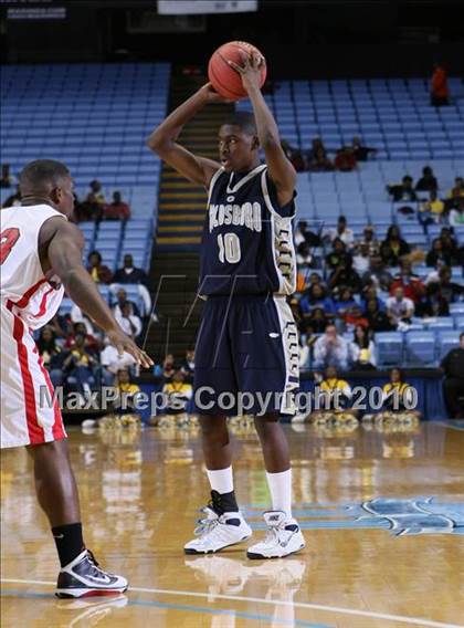 Thumbnail 2 in Goldsboro vs. Monroe (NCHSAA Class 1A Final) photogallery.
