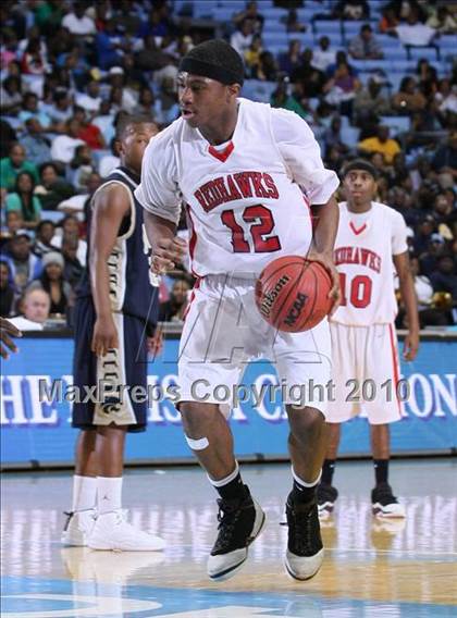 Thumbnail 3 in Goldsboro vs. Monroe (NCHSAA Class 1A Final) photogallery.