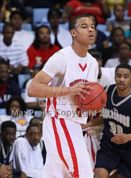 Thumbnail 2 in Goldsboro vs. Monroe (NCHSAA Class 1A Final) photogallery.