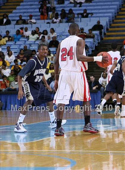 Thumbnail 2 in Goldsboro vs. Monroe (NCHSAA Class 1A Final) photogallery.