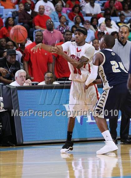 Thumbnail 1 in Goldsboro vs. Monroe (NCHSAA Class 1A Final) photogallery.