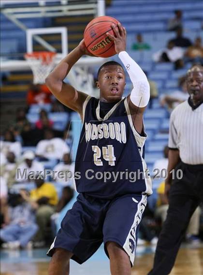 Thumbnail 3 in Goldsboro vs. Monroe (NCHSAA Class 1A Final) photogallery.
