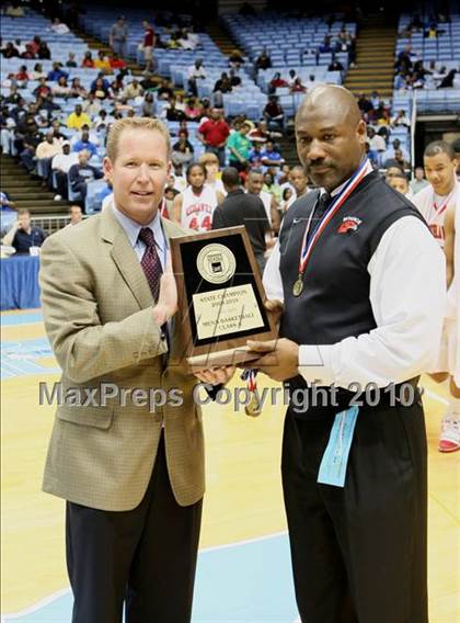Thumbnail 3 in Goldsboro vs. Monroe (NCHSAA Class 1A Final) photogallery.