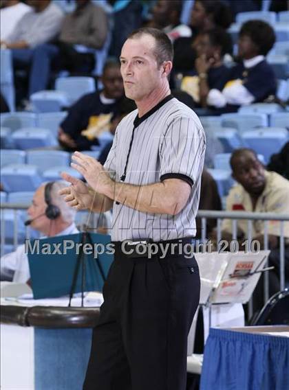 Thumbnail 2 in Goldsboro vs. Monroe (NCHSAA Class 1A Final) photogallery.
