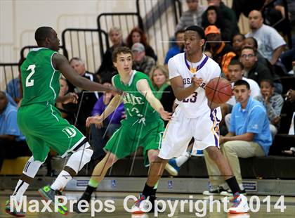 Thumbnail 1 in Drake vs. Archbishop Riordan (CIF NorCal Regional D3 Final) photogallery.